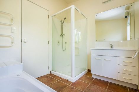 Photo of property in 16 David Street, Bayswater, Auckland, 0622
