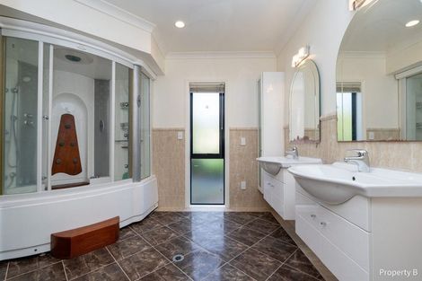 Photo of property in 42 Chester Avenue, Greenhithe, Auckland, 0632