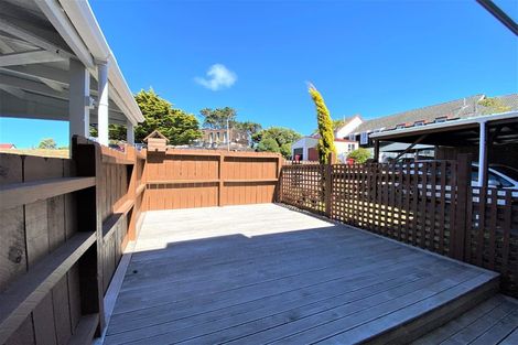 Photo of property in 7 Hollydale Grove, Churton Park, Wellington, 6037