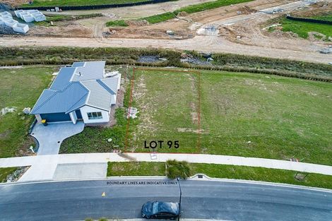 Photo of property in 50 Jane Maree Road, Kumeu, 0810