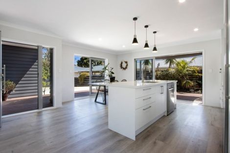 Photo of property in 11a Hillview Road, Waihi Beach, 3611