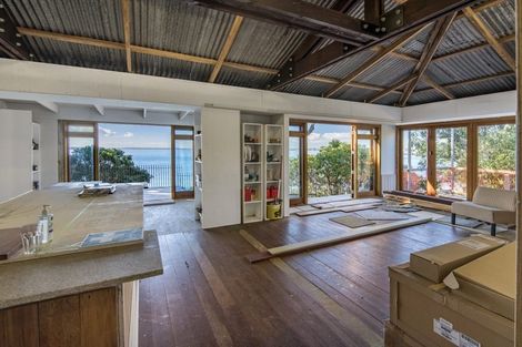 Photo of property in 84a Vauxhall Road, Narrow Neck, Auckland, 0624