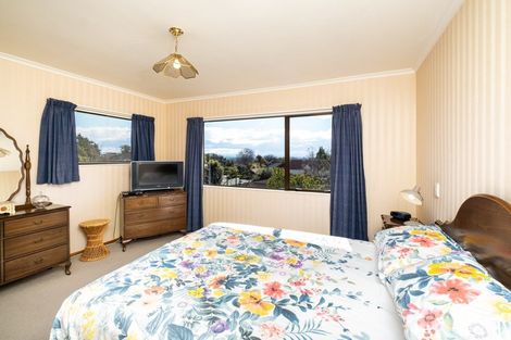Photo of property in 2 Hunters Hill, Havelock North, 4130