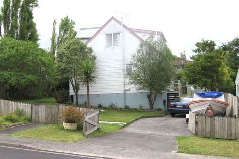 Photo of property in 7 Tacitus Place, Totara Vale, Auckland, 0629