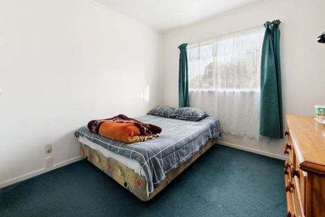Photo of property in 36 Secretariat Place, Randwick Park, Auckland, 2105