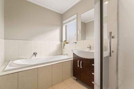 Photo of property in 15 Kereru Place, Pyes Pa, Tauranga, 3112