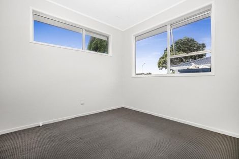 Photo of property in 11 Gambare Place, Wattle Downs, Auckland, 2103