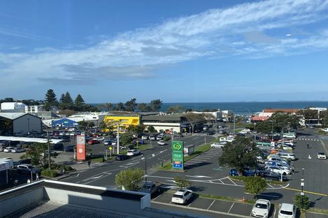 Photo of property in 411/32 Anzac Road, Browns Bay, Auckland, 0630