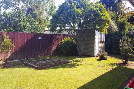 Photo of property in 2/11 Dowling Place, Pakuranga, Auckland, 2010