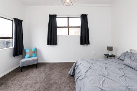 Photo of property in 43 Wood Street, Takaro, Palmerston North, 4410