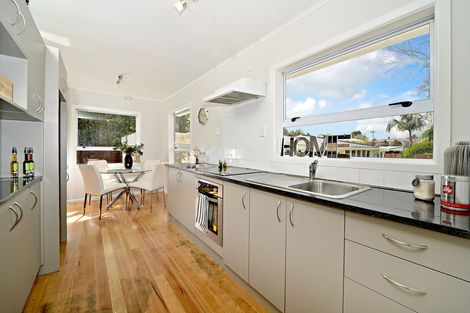 Photo of property in 12 Barnard Place, Manurewa East, Auckland, 2102