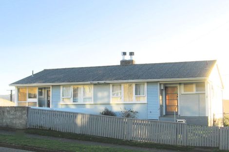 Photo of property in 4-6 Northumberland Street, Cannons Creek, Porirua, 5024
