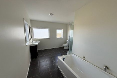 Photo of property in 496 Porchester Road, Randwick Park, Auckland, 2105