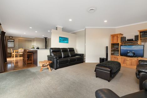 Photo of property in 3 Talbot Place, Welcome Bay, Tauranga, 3112