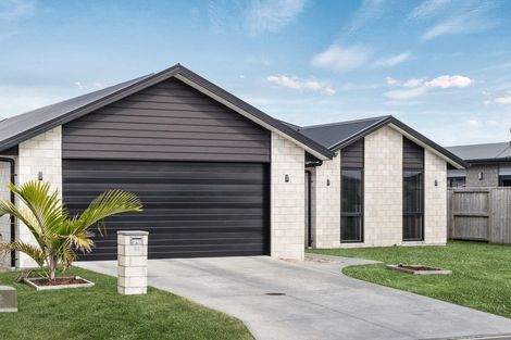 Photo of property in 22 Piata Street, Papamoa Beach, Papamoa, 3118
