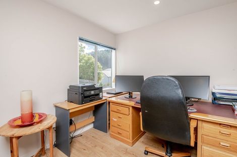 Photo of property in 7 Winsley Terrace, Churton Park, Wellington, 6037