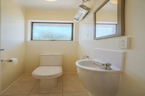 Photo of property in 2/28 Birman Close, Half Moon Bay, Auckland, 2012