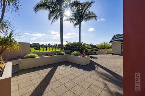 Photo of property in 1224 State Highway 16, Waimauku, 0883