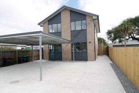 Photo of property in 104 Bowhill Road, New Brighton, Christchurch, 8083