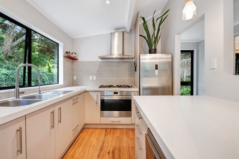 Photo of property in 7 Emery Grove, Bayview, Auckland, 0629