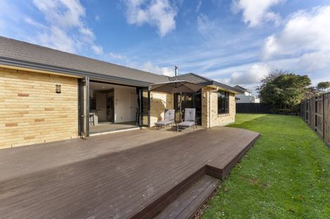 Photo of property in 10 Rodeo Drive, Kelvin Grove, Palmerston North, 4414