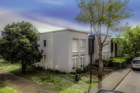 Photo of property in 16 Reins Road, Takanini, 2112