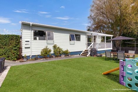 Photo of property in 2/137 Awaroa Road, Helensville, 0800