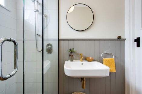 Photo of property in 26 Bowling Road, Greenmeadows, Napier, 4112