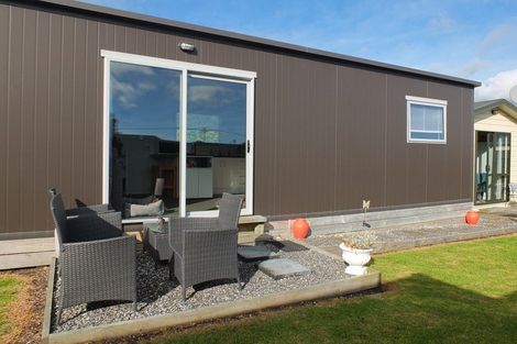 Photo of property in 27a Seabury Avenue, Foxton Beach, Foxton, 4815