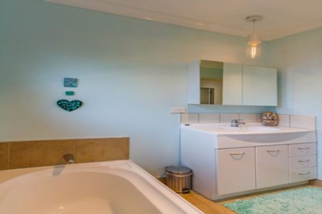 Photo of property in 88 Goldfinch Street, Ohakune, 4625