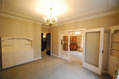 Photo of property in 19 Fitzherbert Terrace, Thorndon, Wellington, 6011