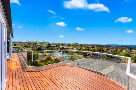 Photo of property in 7 Elizabeth Place, Mairangi Bay, Auckland, 0630