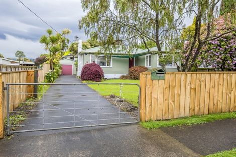 Photo of property in 10 Gardener Street, Levin, 5510