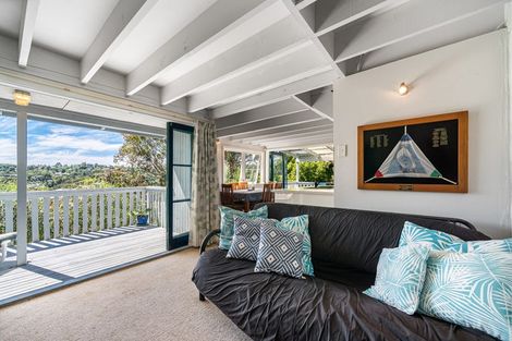 Photo of property in 22 Ocean Road, Surfdale, Waiheke Island, 1081
