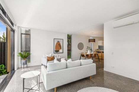 Photo of property in 6 Cochrane Road, Hobsonville, Auckland, 0616