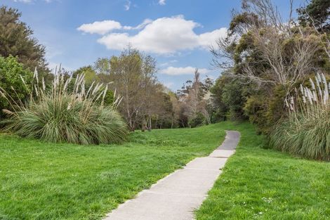 Photo of property in 1 Genoa Place, Whitby, Porirua, 5024