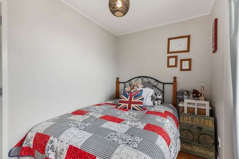 Photo of property in 22 Huia Street, Waiuku, 2123