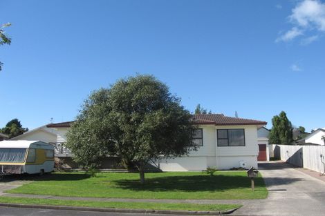 Photo of property in 24 De Quincey Terrace, Highland Park, Auckland, 2010