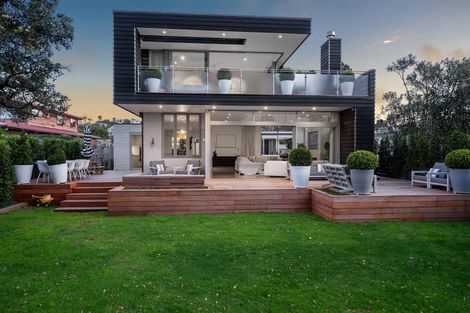 Photo of property in 37 Laurence Street, Manly, Whangaparaoa, 0930