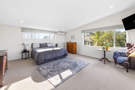 Photo of property in 1100-1102 Scenic Drive North, Swanson, Auckland, 0816