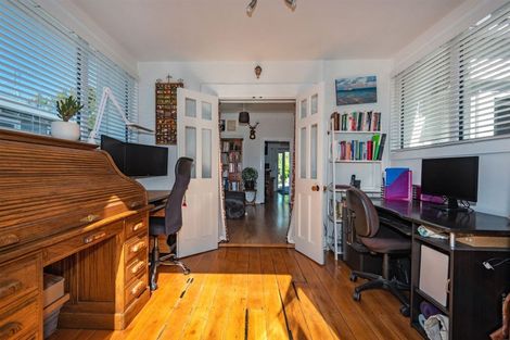 Photo of property in 91 Bowhill Road, New Brighton, Christchurch, 8083