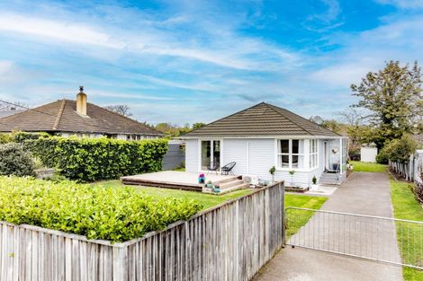 Photo of property in 26 Palmerston Road, Havelock North, 4130