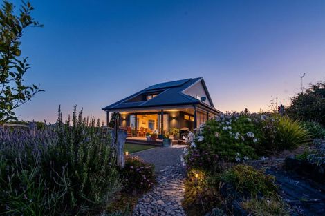 Photo of property in 8 Country Lane, Waipawa, 4210