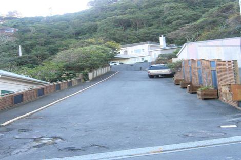 Photo of property in 27a Totara Street, Eastbourne, Lower Hutt, 5013