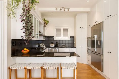 Photo of property in 30 Major Aitken Drive, Huntsbury, Christchurch, 8022