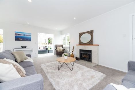 Photo of property in 1/318 Rangatira Road, Beach Haven, Auckland, 0626