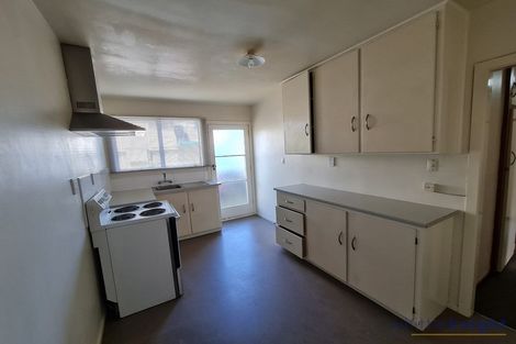 Photo of property in 2/7 Division Street, Riccarton, Christchurch, 8041