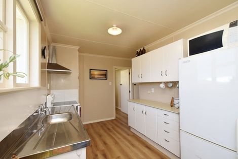 Photo of property in 76 Adamson Crescent, Glengarry, Invercargill, 9810