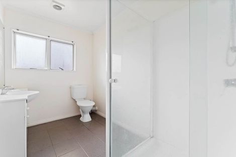 Photo of property in 18 Vintage Drive, Henderson, Auckland, 0612