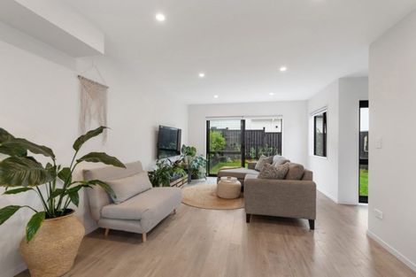 Photo of property in 28 Kearns Drive, Hobsonville, Auckland, 0616